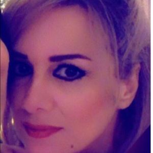 Meet your Posher, Roya